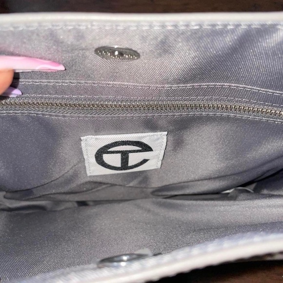 Medium Grey Telfar Bag - Picture 3 of 4